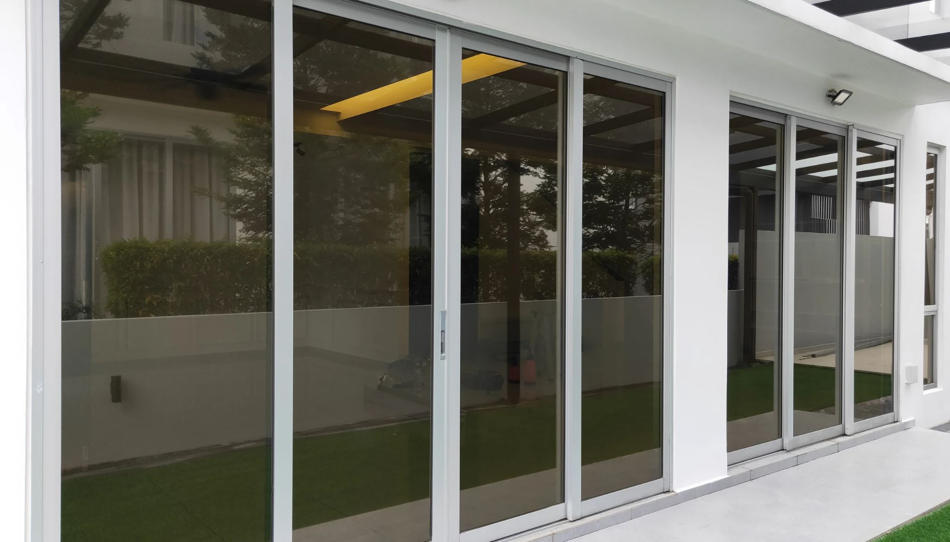 Blickdichtes Fenster von außen | Arten